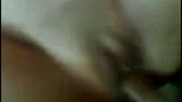 Pilem kualitas :  Três paus grandes para uma garota latina super desagradável Seksi panas porno 