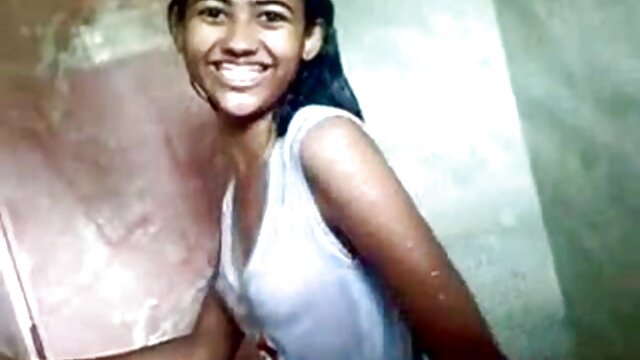 Pilem kualitas : O melhor amigo da loira encantadora transa com manéhna depois de comer sushi Seksi panas porno