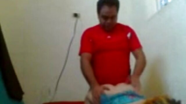 Pilem kualitas :  Sekretaris brunette Sultry kalawan tits badag nyebar suku bisa hired Seksi panas porno 