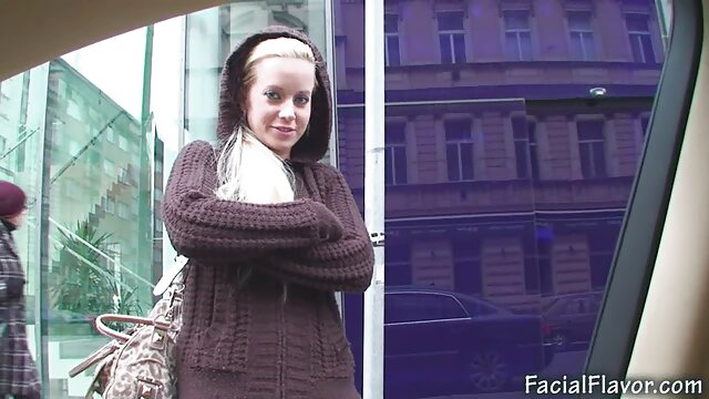Pilem kualitas :  Garota loira da faculdade chupando o namorado na cina Seksi panas porno 
