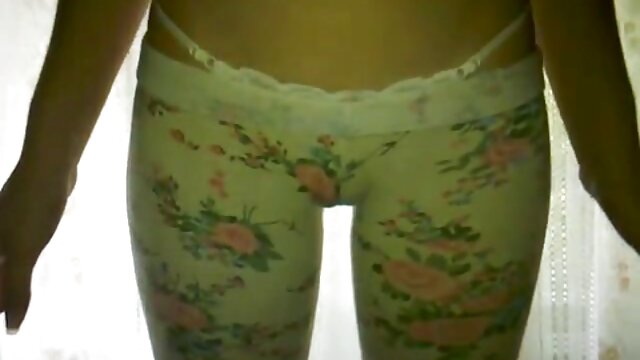 Pilem kualitas :  Pikeun nice pussy licking diréktur ieu diganjar ku nice blowjob Seksi panas porno 